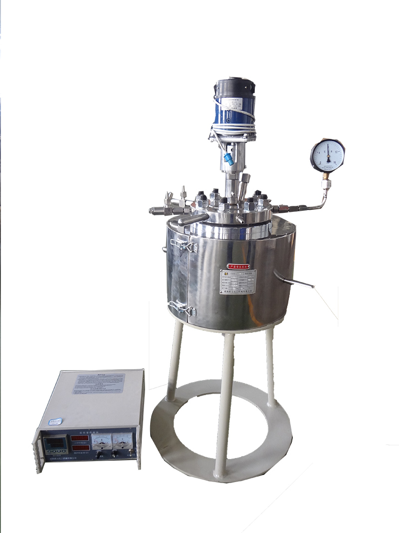 CJ普通型反應(yīng)釜（下出料，不銹鋼拋光）
